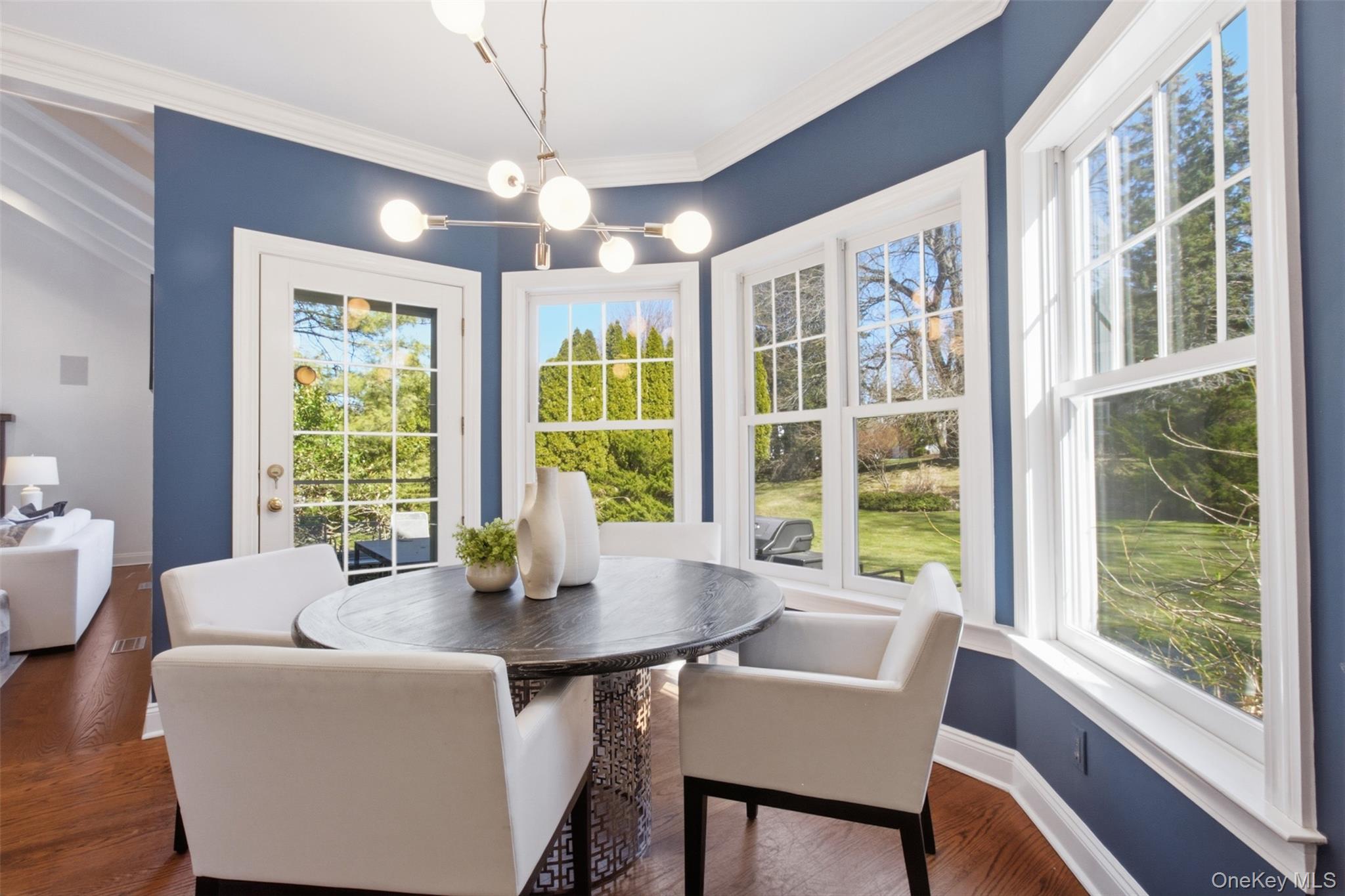 4 Johnson Place Rye, NY 10580 - Photo 17 of 44 Sunny breakfast nook