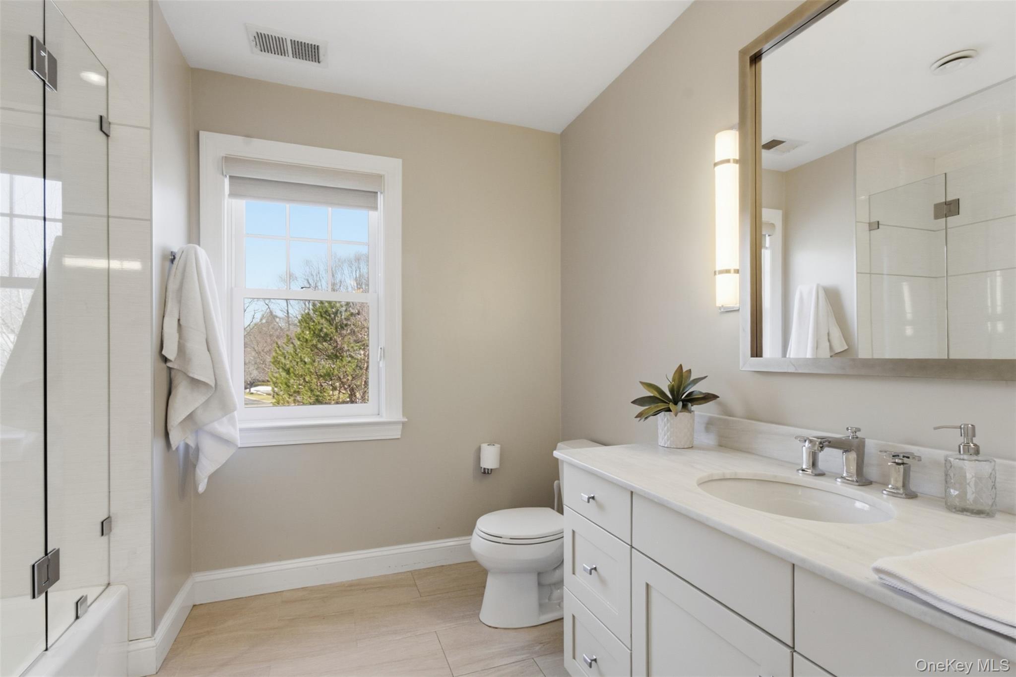 4 Johnson Place Rye, NY 10580 - Photo 32 of 44 Jack & Jill bath connecting bedroom #2 and #3