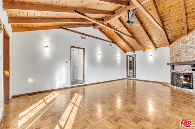 $6,450 | 5500 Colbath Avenue, Sherman Oaks, CA 91401