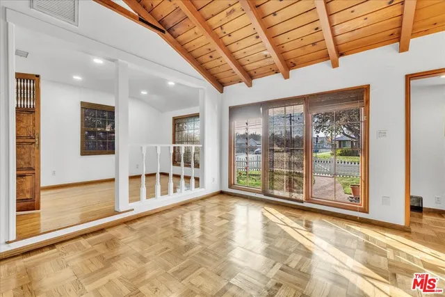 $6,450 | 5500 Colbath Avenue, Sherman Oaks, CA 91401