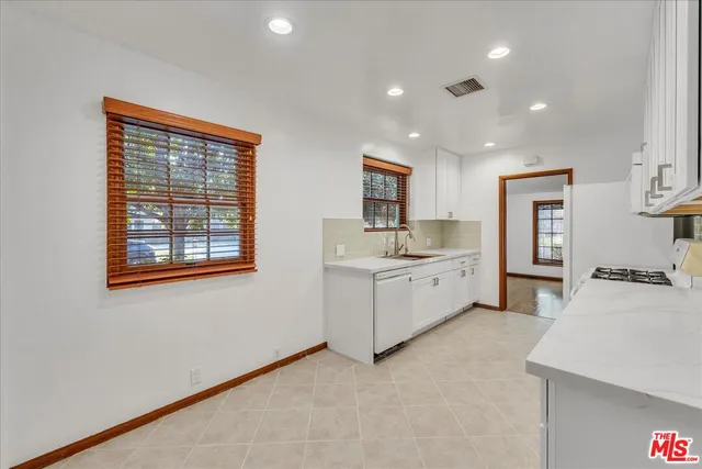 $6,450 | 5500 Colbath Avenue, Sherman Oaks, CA 91401