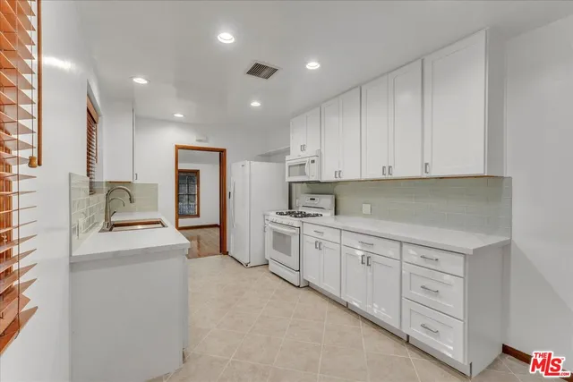 $6,450 | 5500 Colbath Avenue, Sherman Oaks, CA 91401