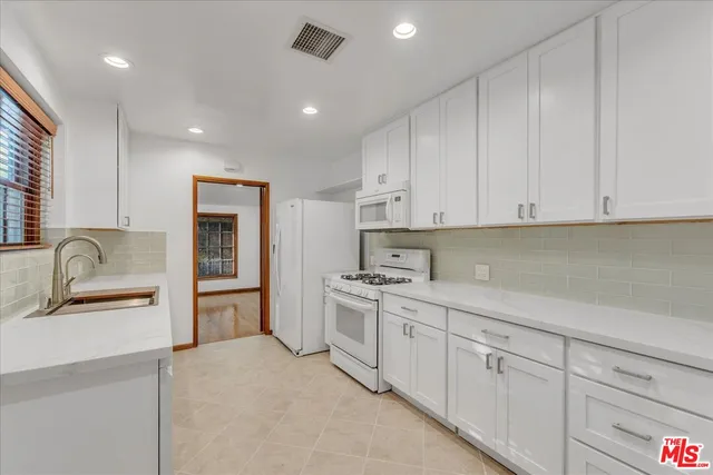 $6,450 | 5500 Colbath Avenue, Sherman Oaks, CA 91401