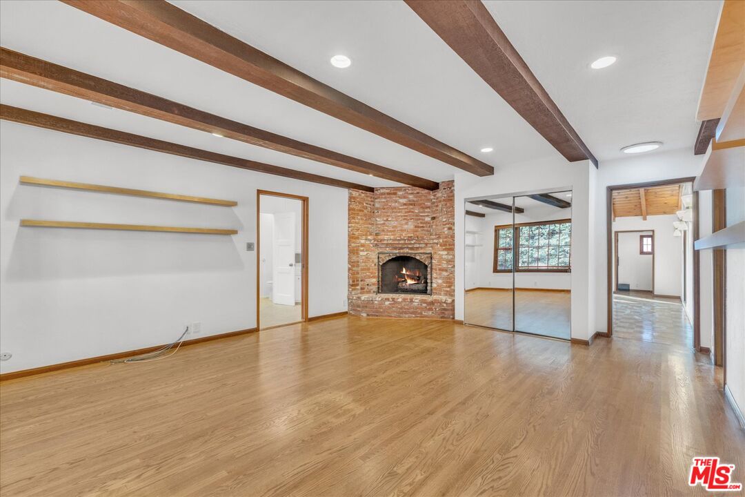 5500 Colbath Avenue Sherman Oaks, CA 91401 - Photo 30 of 53