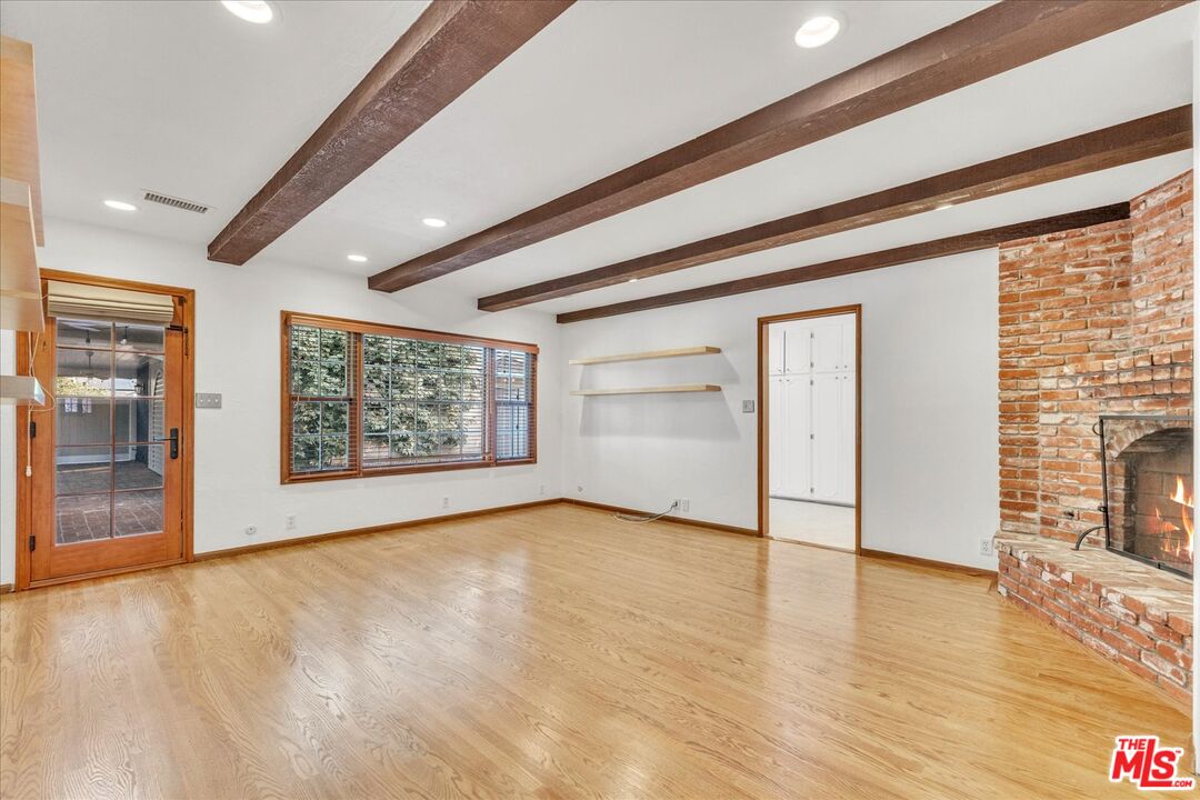 5500 Colbath Avenue Sherman Oaks, CA 91401 - Photo 32 of 54