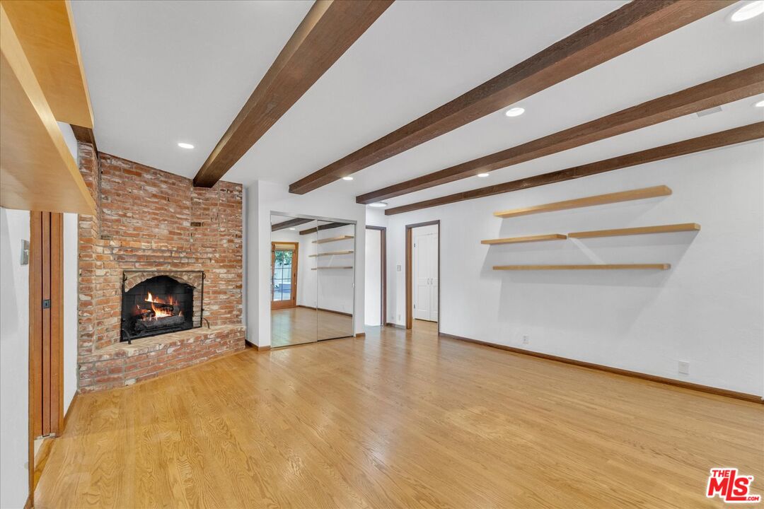 5500 Colbath Avenue Sherman Oaks, CA 91401 - Photo 34 of 54