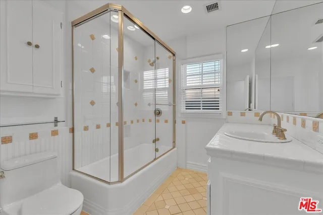 $6,450 | 5500 Colbath Avenue, Sherman Oaks, CA 91401