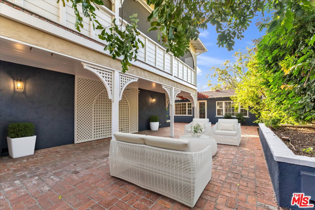 5500 Colbath Avenue Sherman Oaks, CA 91401 - Photo 47 of 53