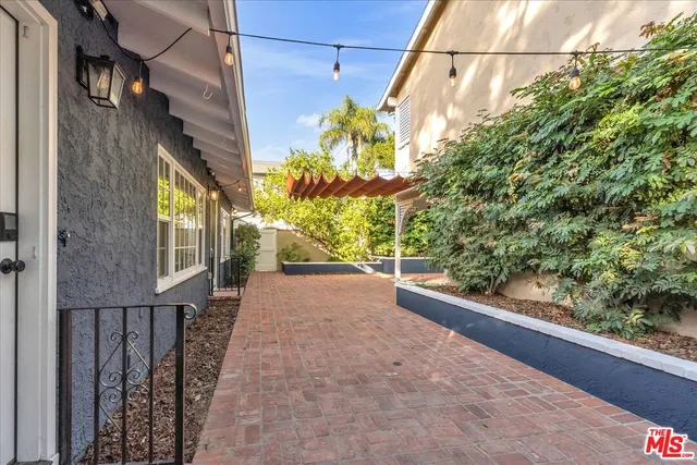 $6,450 | 5500 Colbath Avenue, Sherman Oaks, CA 91401