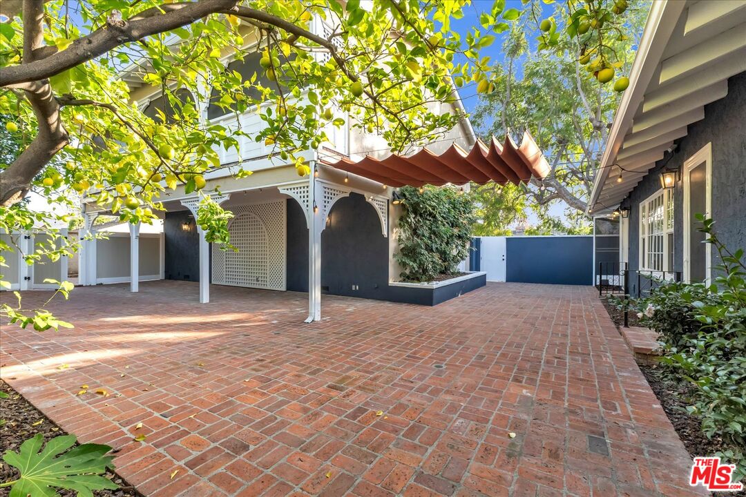 5500 Colbath Avenue Sherman Oaks, CA 91401 - Photo 48 of 54