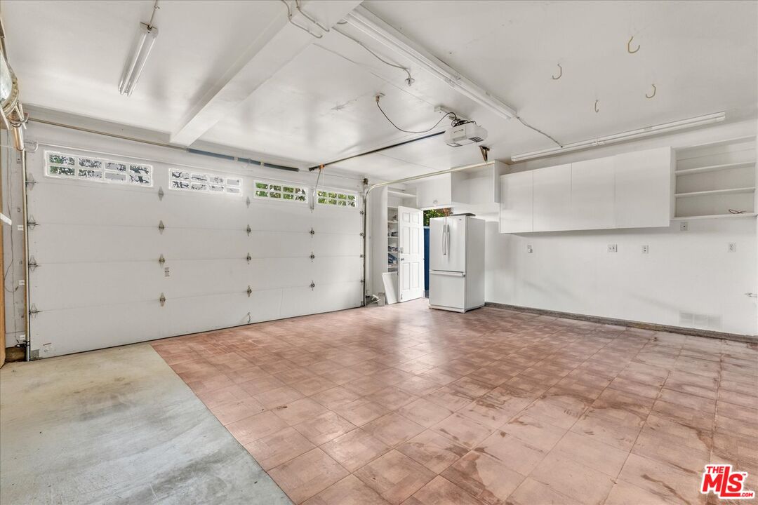 5500 Colbath Avenue Sherman Oaks, CA 91401 - Photo 53 of 53