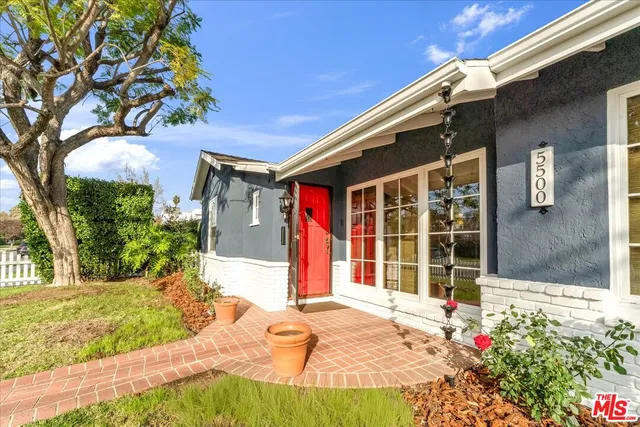 $6,450 | 5500 Colbath Avenue, Sherman Oaks, CA 91401