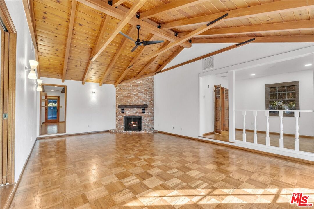 5500 Colbath Avenue Sherman Oaks, CA 91401 - Photo 9 of 54