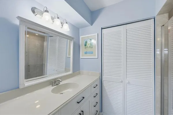 $360,000 | 621 Fair Winds Drive, Unit 621, Nokomis, FL 34275