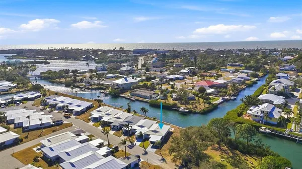 $360,000 | 621 Fair Winds Drive, Unit 621, Nokomis, FL 34275