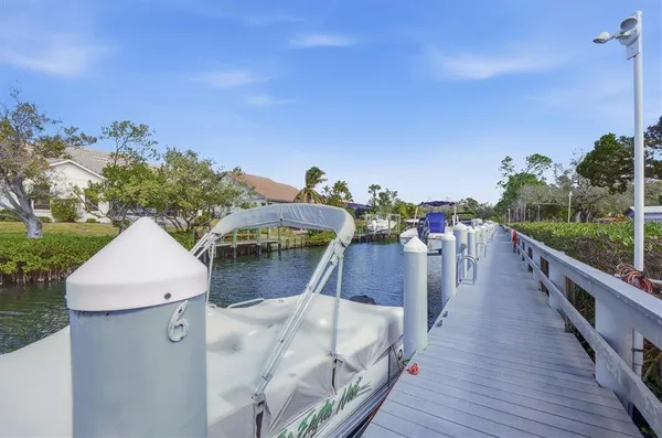 $360,000 | 621 Fair Winds Drive, Unit 621, Nokomis, FL 34275