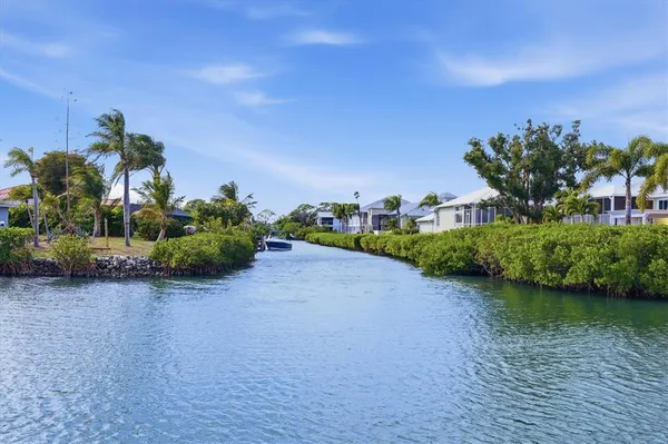 $360,000 | 621 Fair Winds Drive, Unit 621, Nokomis, FL 34275