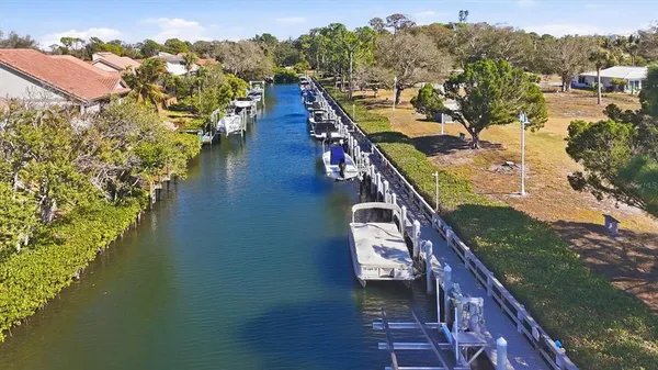 $360,000 | 621 Fair Winds Drive, Unit 621, Nokomis, FL 34275