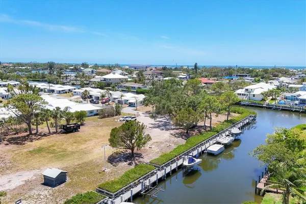 $360,000 | 621 Fair Winds Drive, Unit 621, Nokomis, FL 34275