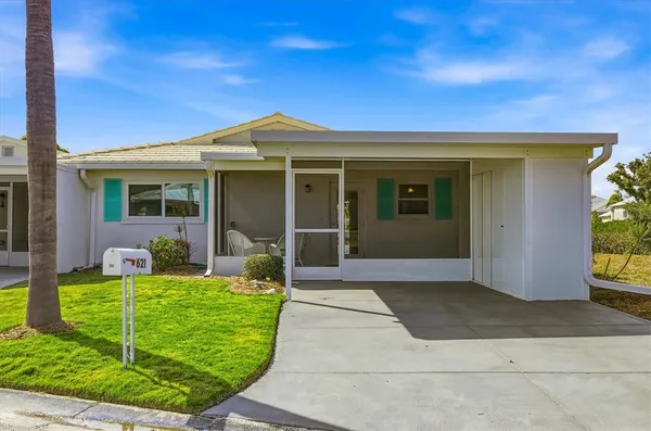 $360,000 | 621 Fair Winds Drive, Unit 621, Nokomis, FL 34275