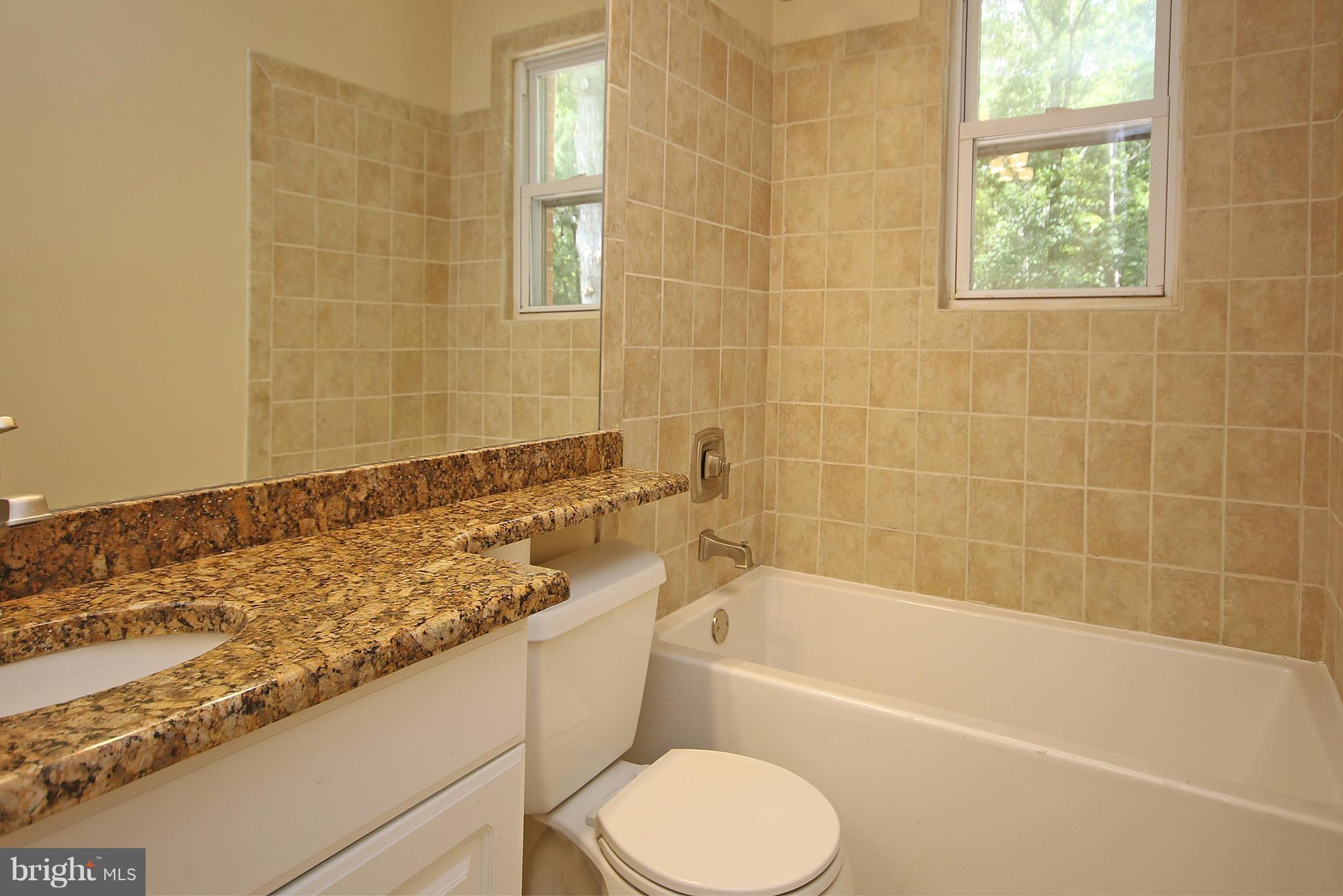 14308 South Springfield Road Brandywine, MD 20613 - Photo 11 of 26 Bath Full 1