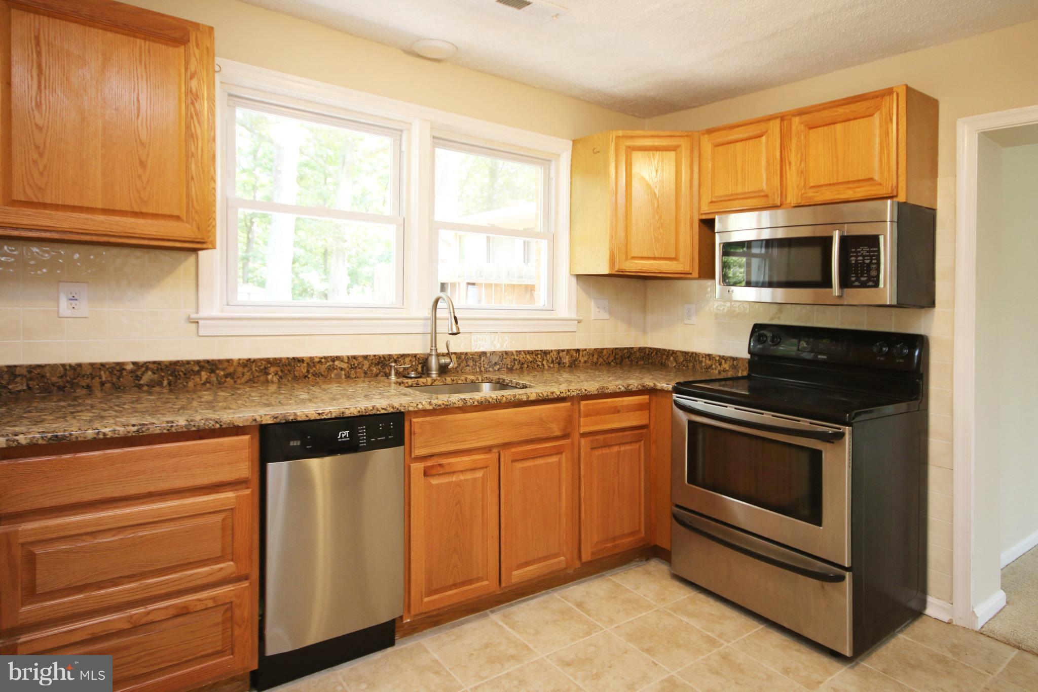 14308 South Springfield Road Brandywine, MD 20613 - Photo 7 of 26 Kitchen