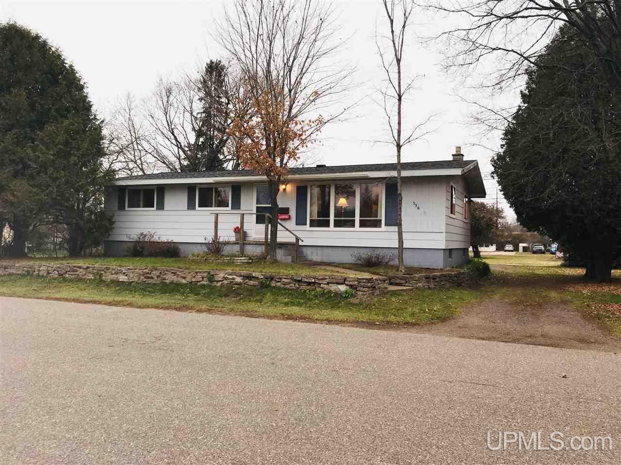 356 Cedar Street Ishpeming, MI 49849 - Photo 1 of 40
