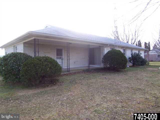 945 Stonewood Road York, PA 17402 - Photo 20 of 25 Gallery Image 20