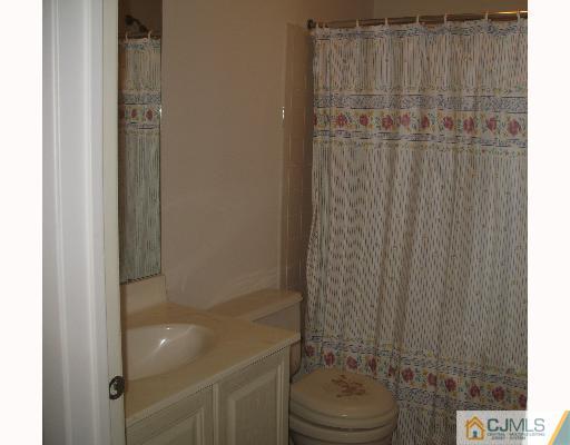 115 Orion Road Piscataway, NJ 08854 - Photo 8 of 8 Gallery Image 8