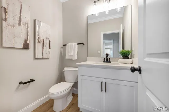 $950,000 | 8 Highland Pl Drive, Wentzville, MO 63385