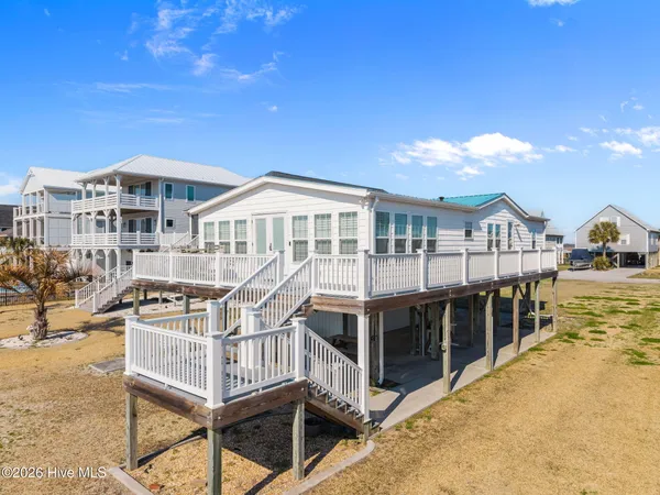 $879,000 | 9055 West 9th Street, Surf City, NC 28445