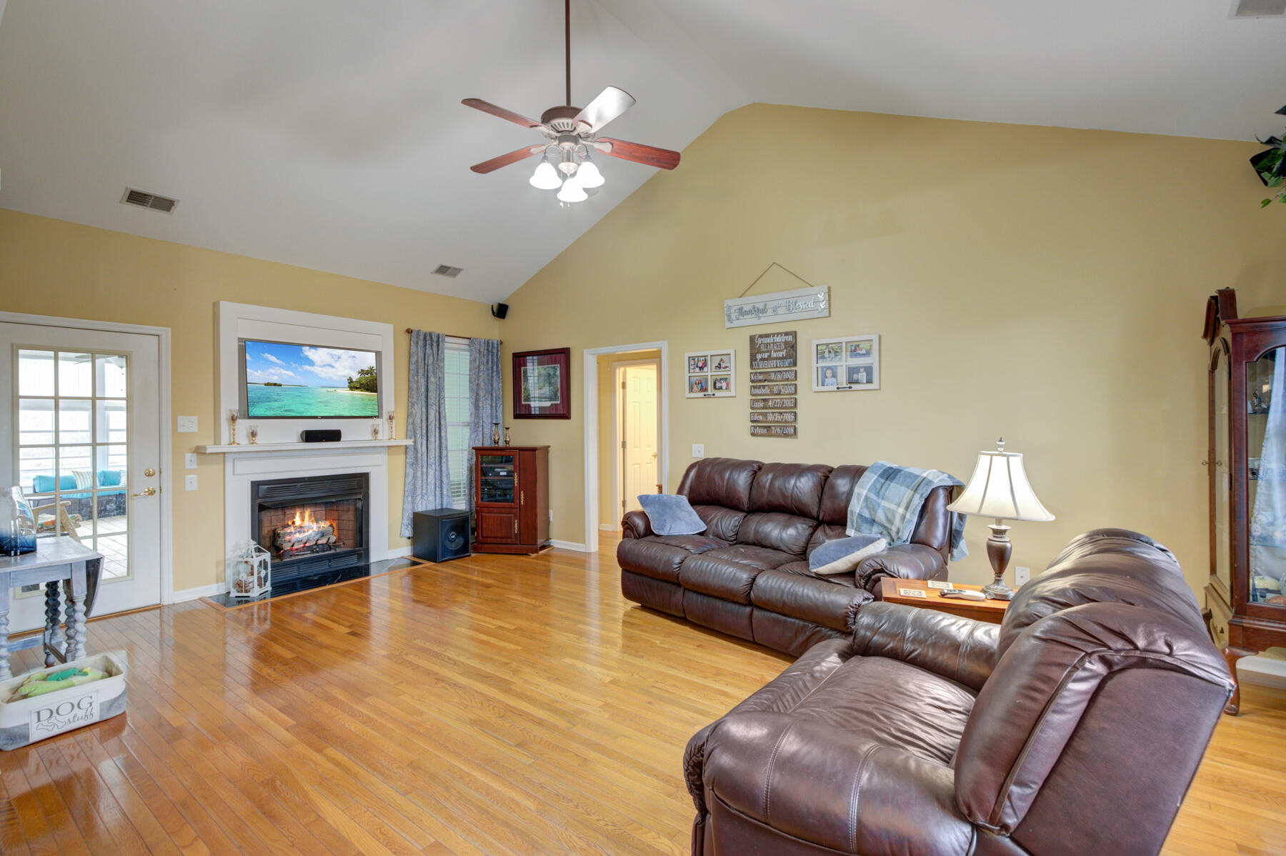 139 Travis Hill Road Moncks Corner, SC 29461 - Photo 6 of 44 139 Travis Hill Rd, Moncks Corner SC (6)