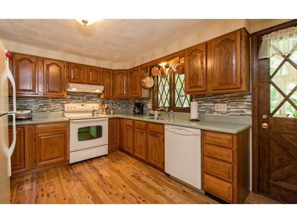7 Hemlock Street Windham, NH 03087 - Photo 11 of 31