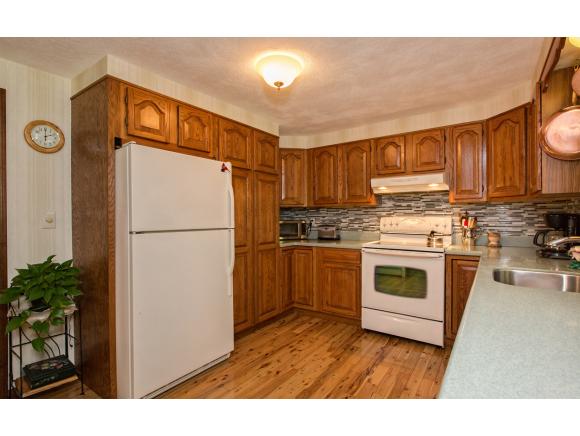 7 Hemlock Street Windham, NH 03087 - Photo 10 of 31