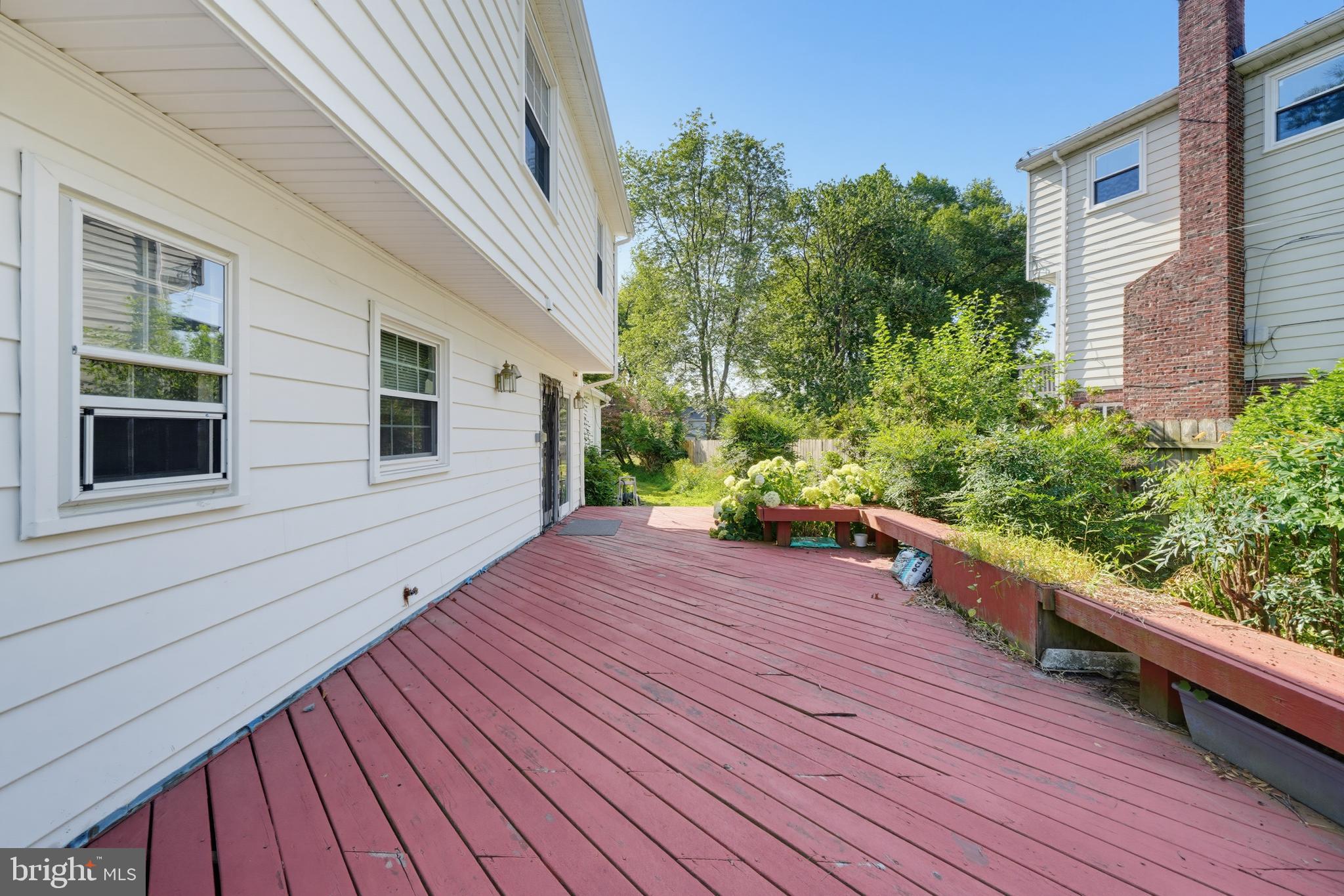 16818 Briardale Road Rockville, MD 20855 - Photo 40 of 45