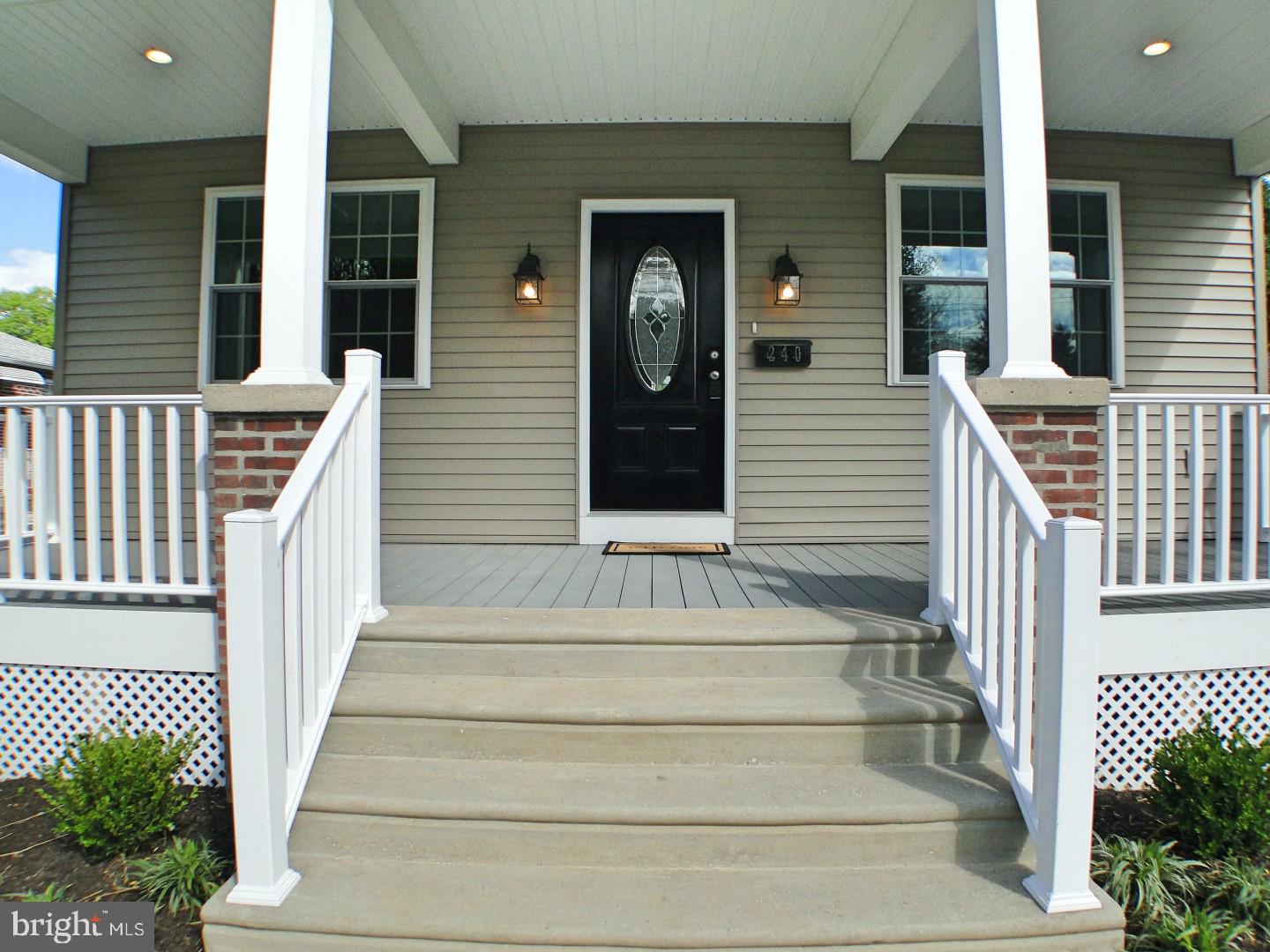 240 South Highland Road Springfield, PA 19064 - Photo 3 of 42 Relaxing front porch