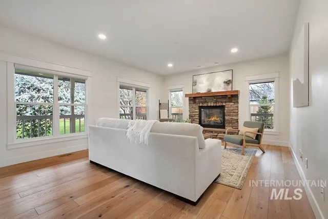 $1,100,000 | 2231 North Parkforest Way, Eagle, ID 83616