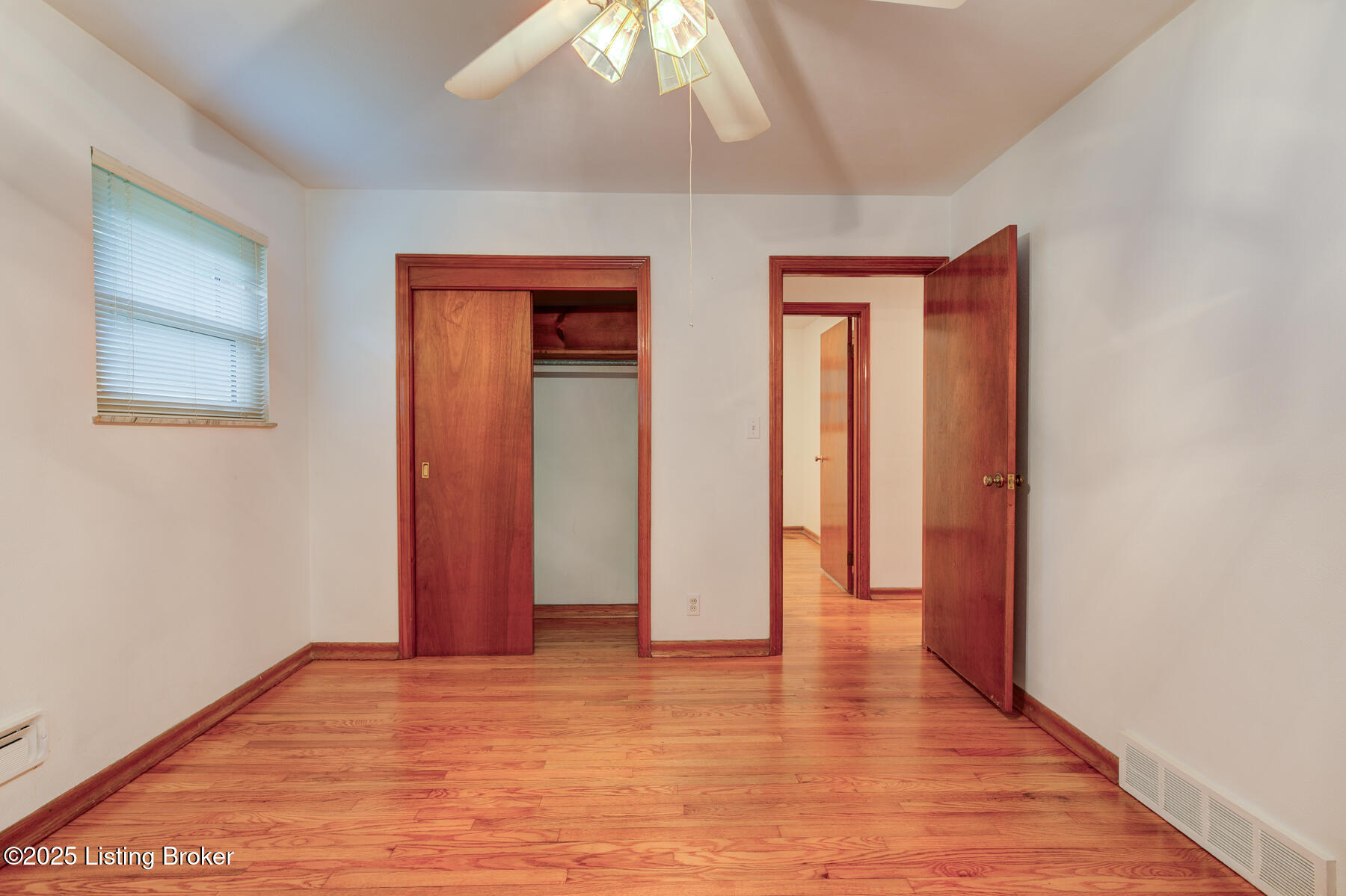 4302 Lambert Road Louisville, KY 40219 - Photo 13 of 42 GSP-4302 Lambert Ave-13