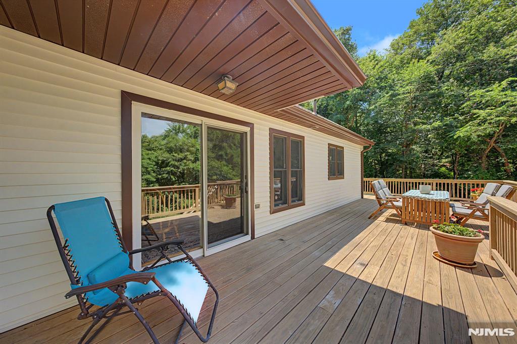 829 Ramapo Valley Road Oakland, NJ 07436 - Photo 5 of 50