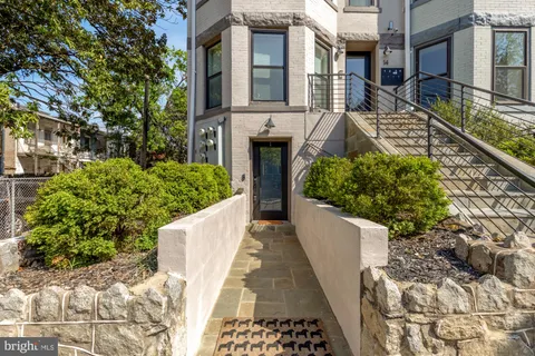 $635,000 | 14 T Street Northeast, Unit 1, Washington, DC 20002