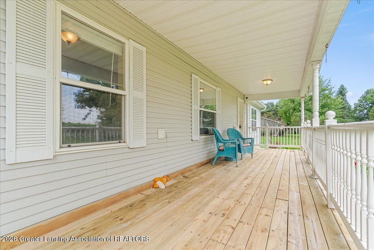 10586 Williams Road Dewitt, MI 48820 - Photo 40 of 47 40-Media Jett -35