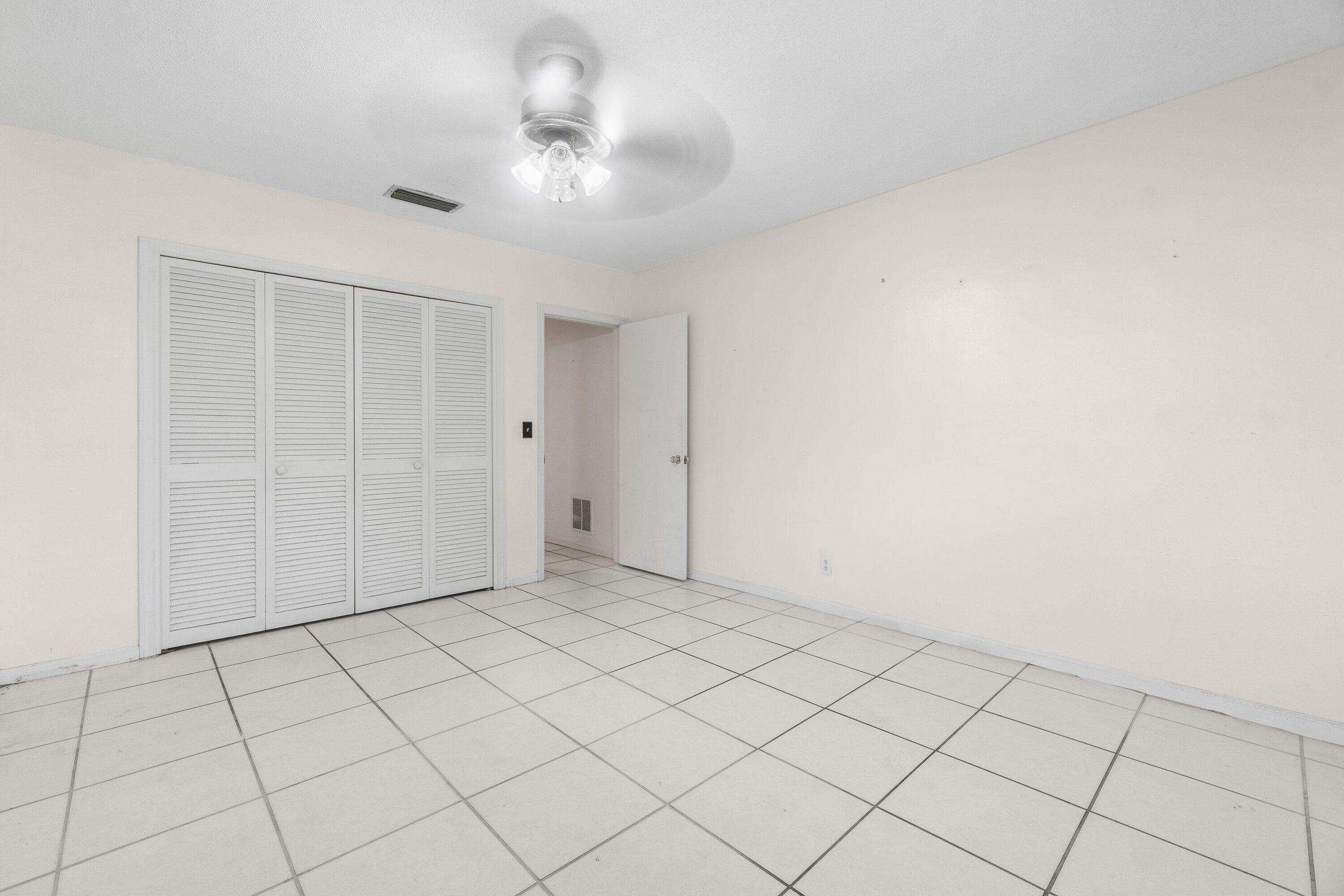 921 Southwest 11th Terrace Boca Raton, FL 33486 - Photo 16 of 26 921PIC16