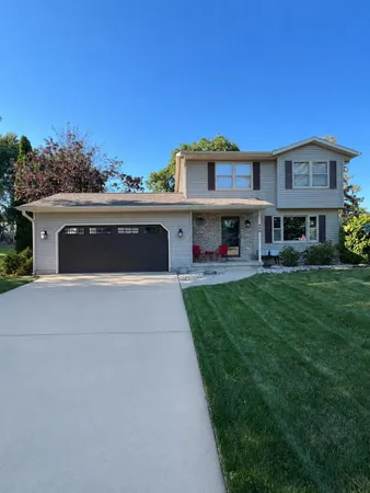 $450,000 | 489 Cherry Wood Drive, Oregon, WI 53575