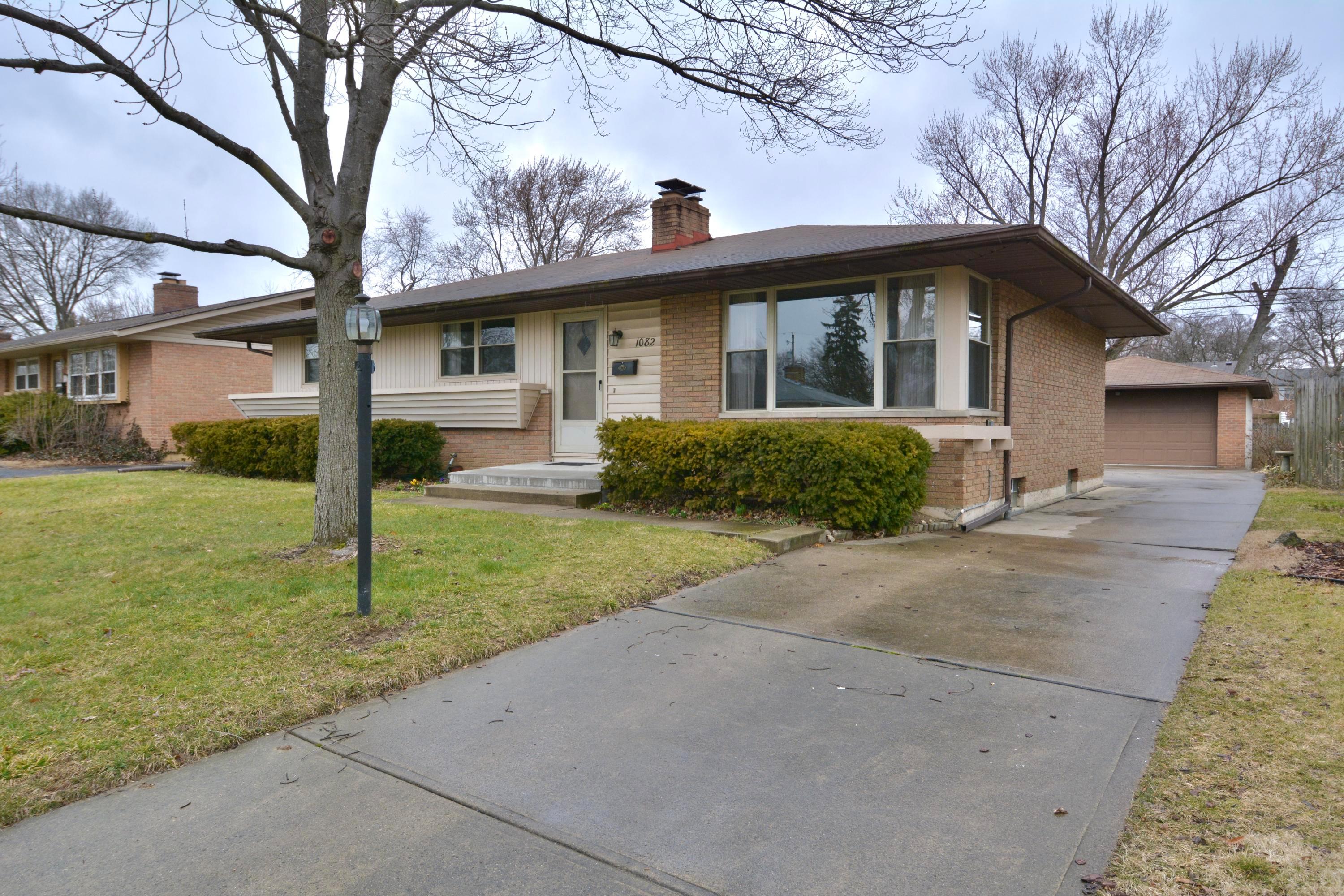 1082 Fordham Road Columbus, OH 43224 - Photo 2 of 35 Gallery Image 2