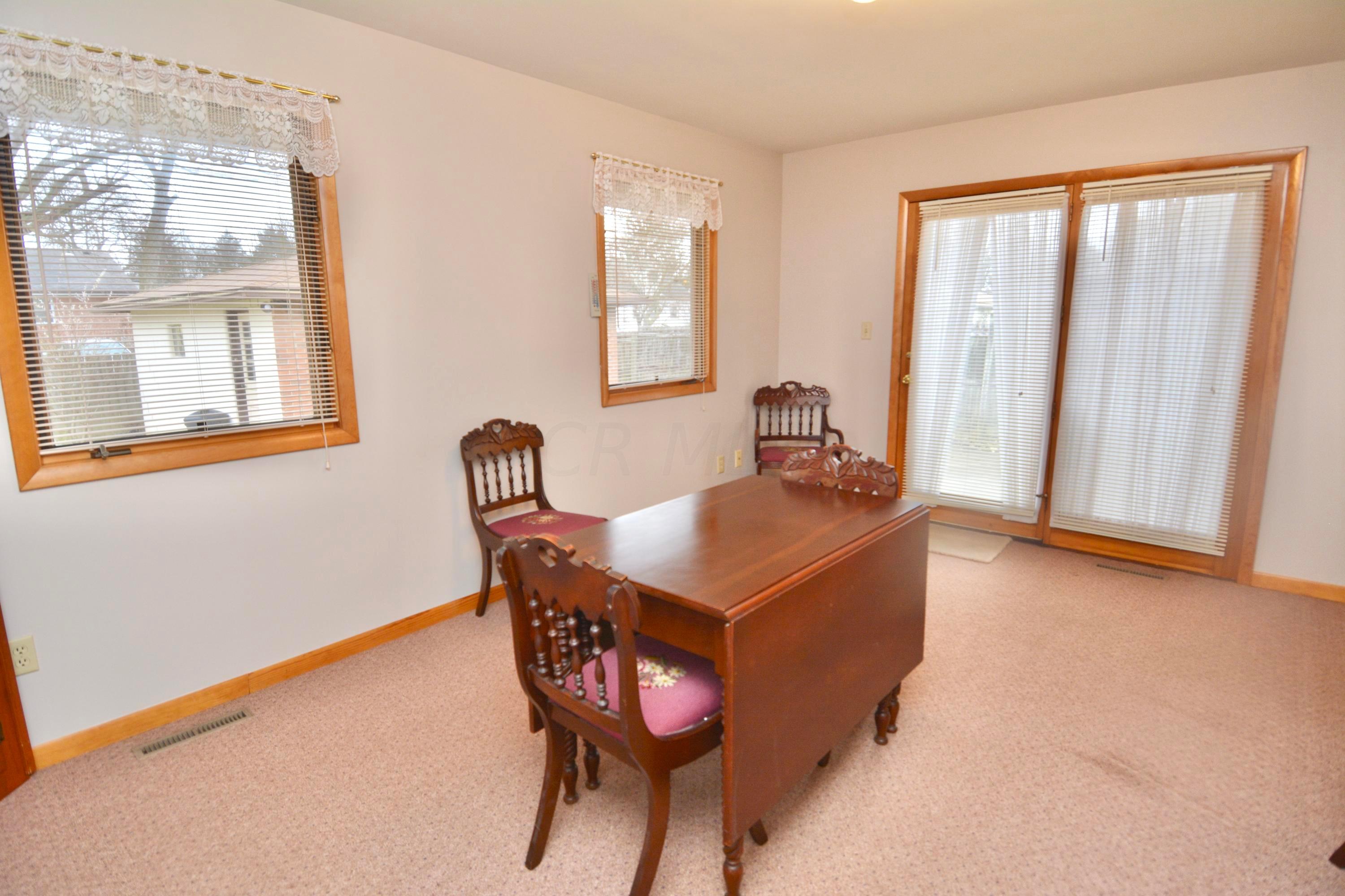 1082 Fordham Road Columbus, OH 43224 - Photo 24 of 35 Gallery Image 24