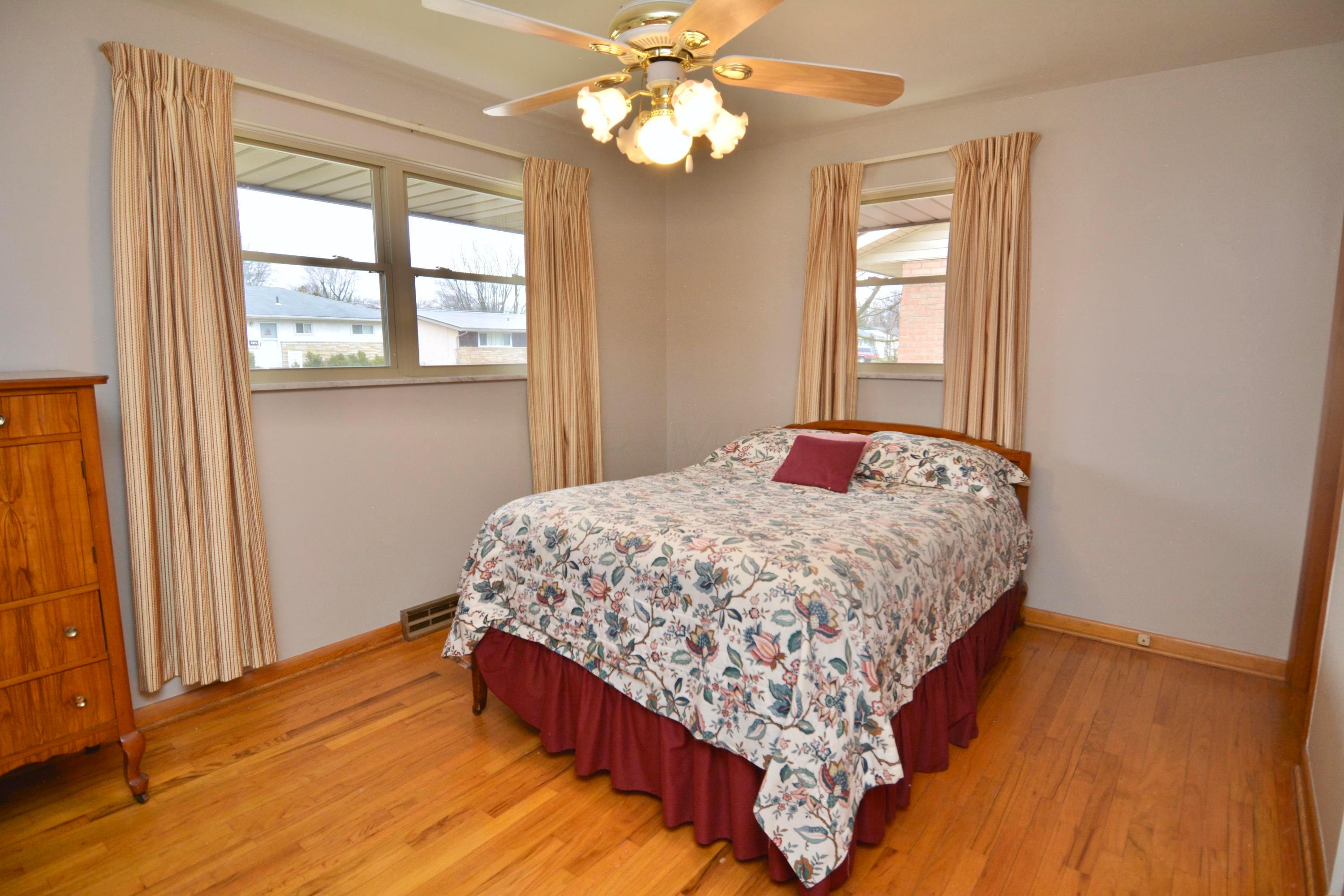 1082 Fordham Road Columbus, OH 43224 - Photo 25 of 35 Gallery Image 25