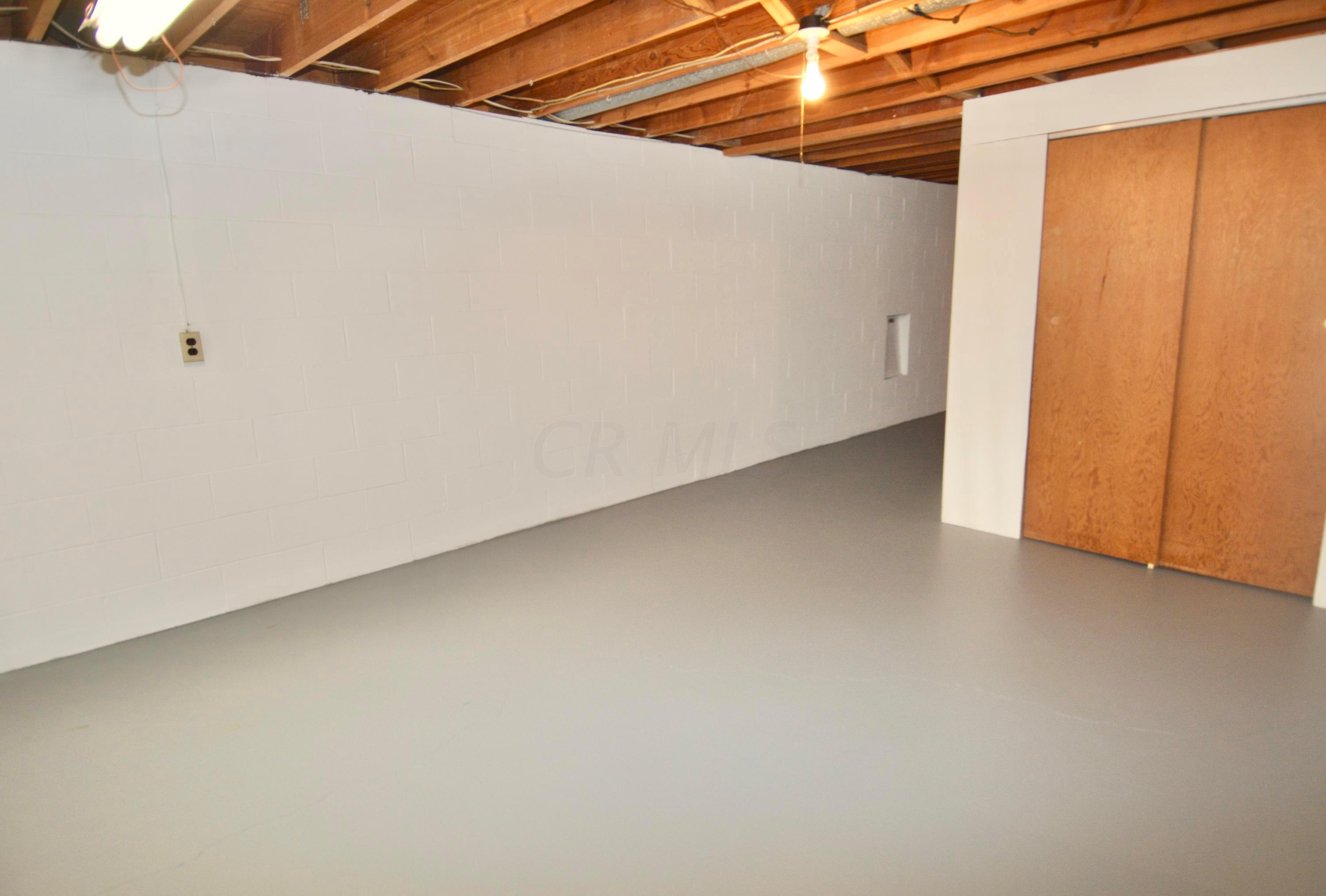 1082 Fordham Road Columbus, OH 43224 - Photo 34 of 35 Gallery Image 34