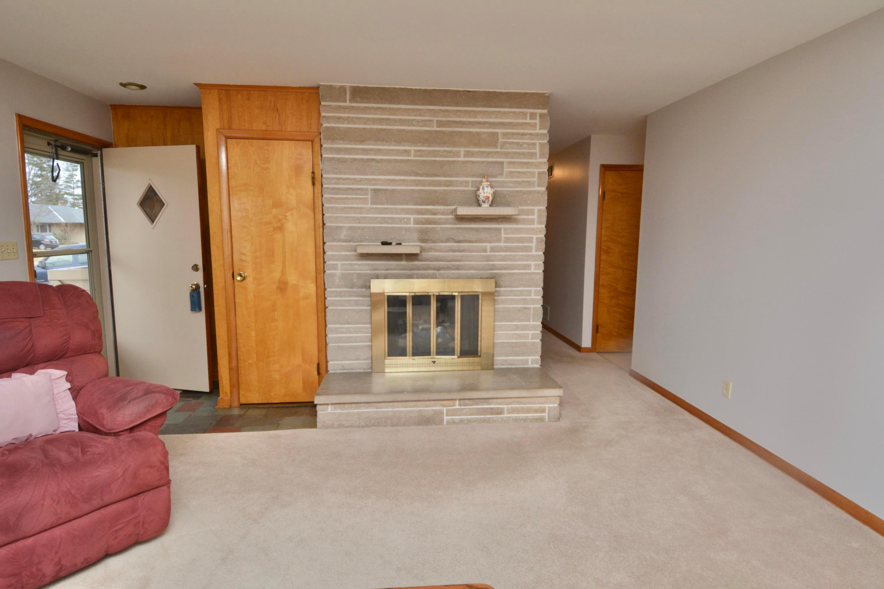 1082 Fordham Road Columbus, OH 43224 - Photo 9 of 35 Gallery Image 9