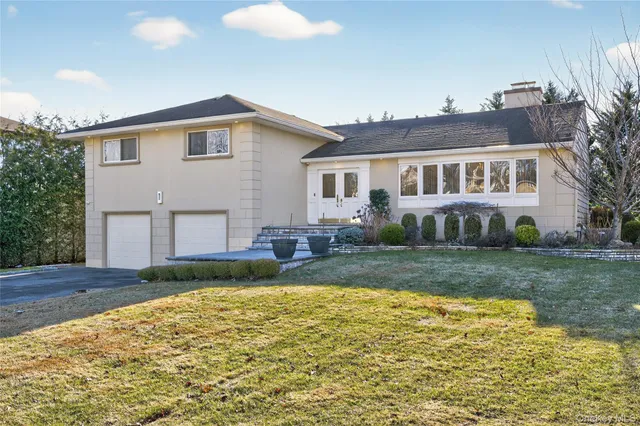 $1,649,000 | 1 Peppermill Road, Roslyn, NY 11576