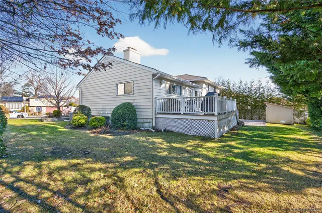 $1,649,000 | 1 Peppermill Road, Roslyn, NY 11576